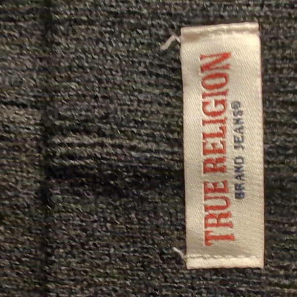 True Religion 2 Pc Hat & Glove Set-Black - Picture 6 of 7